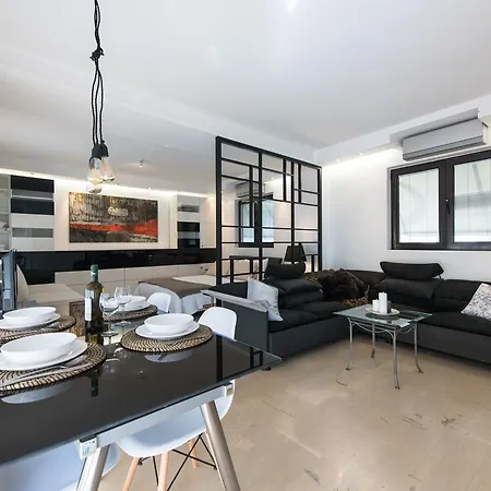 Fabulous Sea View דירה